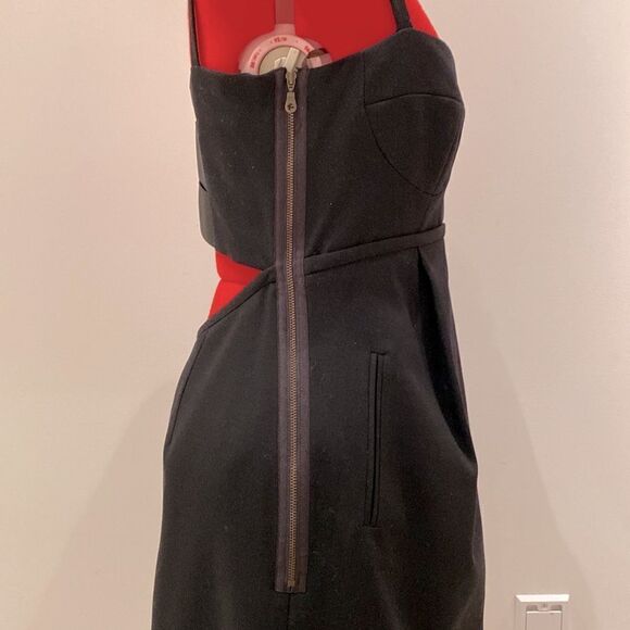 Arthur Mendonca - Picture 2 of 5